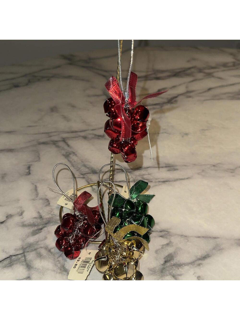Bath & Body Works Jingle Bell Cluster Gift Tags 4 new vintage Ornaments Gold Red